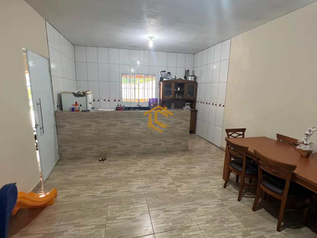 Casa em Itanhaém, no bairro Vila São Paulo