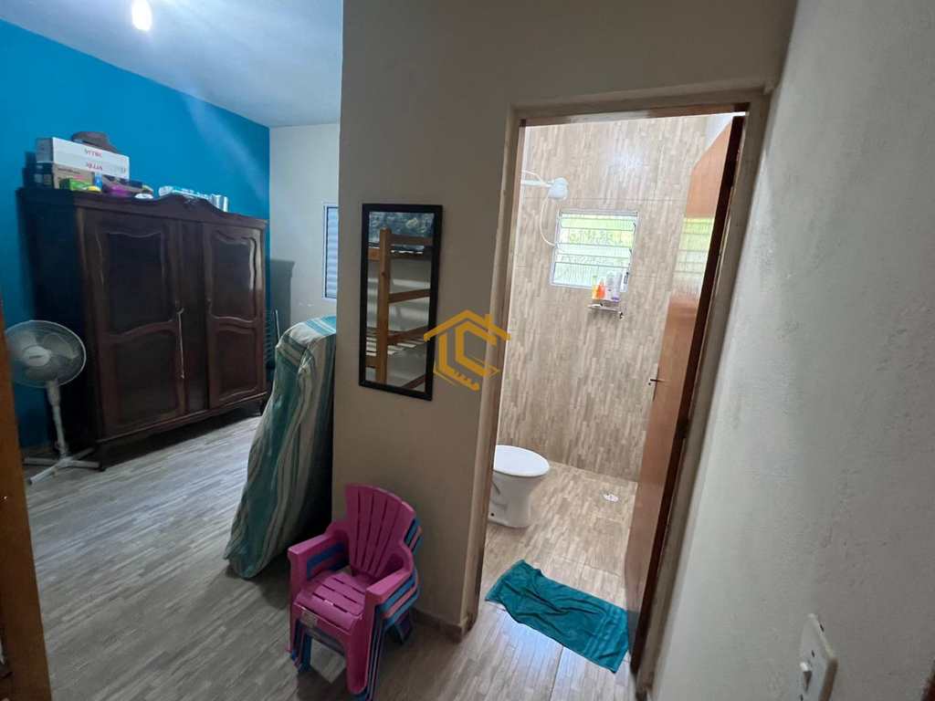 Casa em Itanhaém, no bairro Vila São Paulo