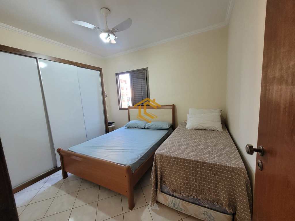 Apartamento em Praia Grande, no bairro Caiçara