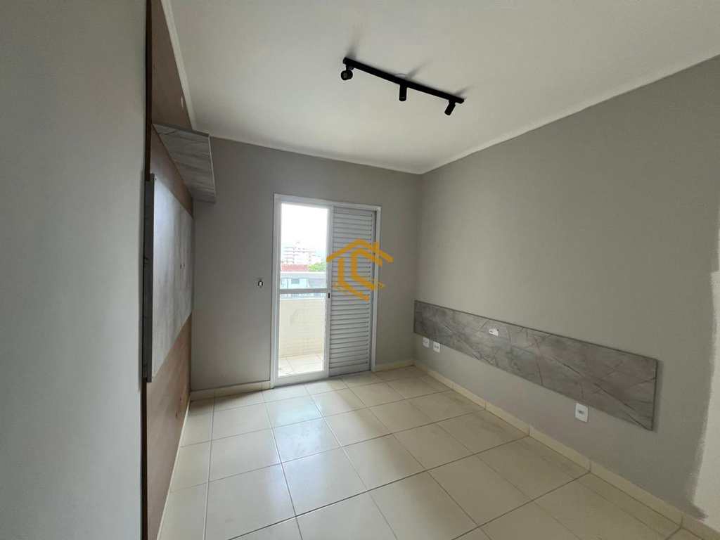 Apartamento em Praia Grande, no bairro Caiçara