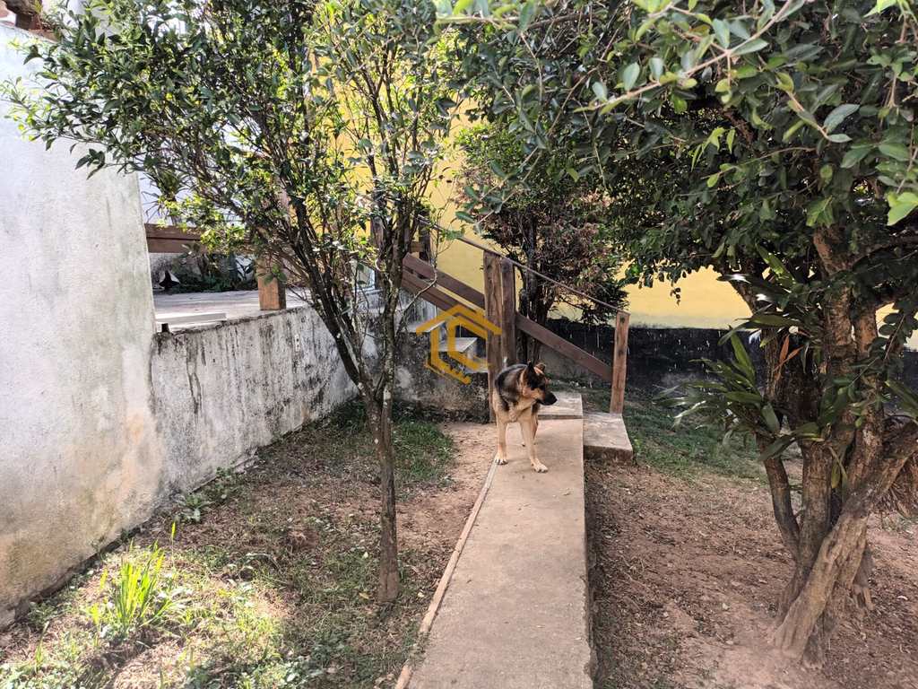 Casa em Cotia, no bairro Jardim Barbacena