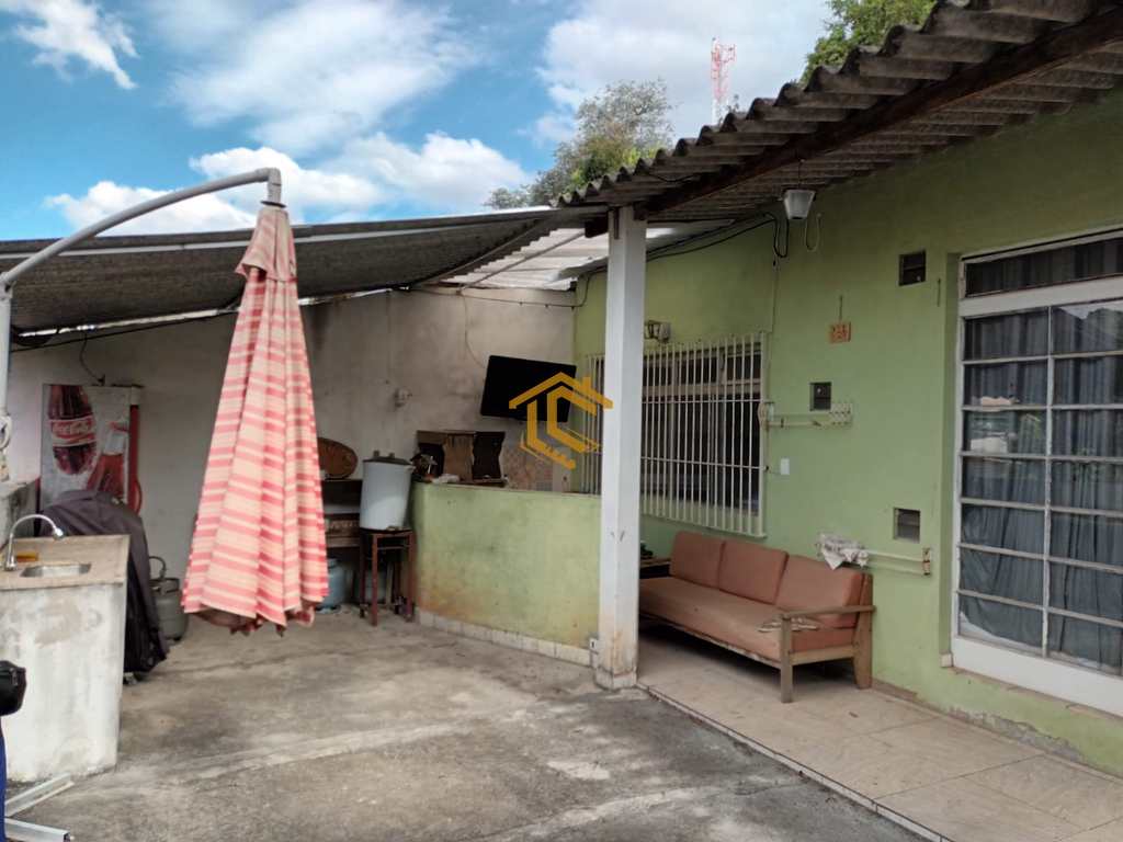 Casa em Cotia, no bairro Jardim Barbacena