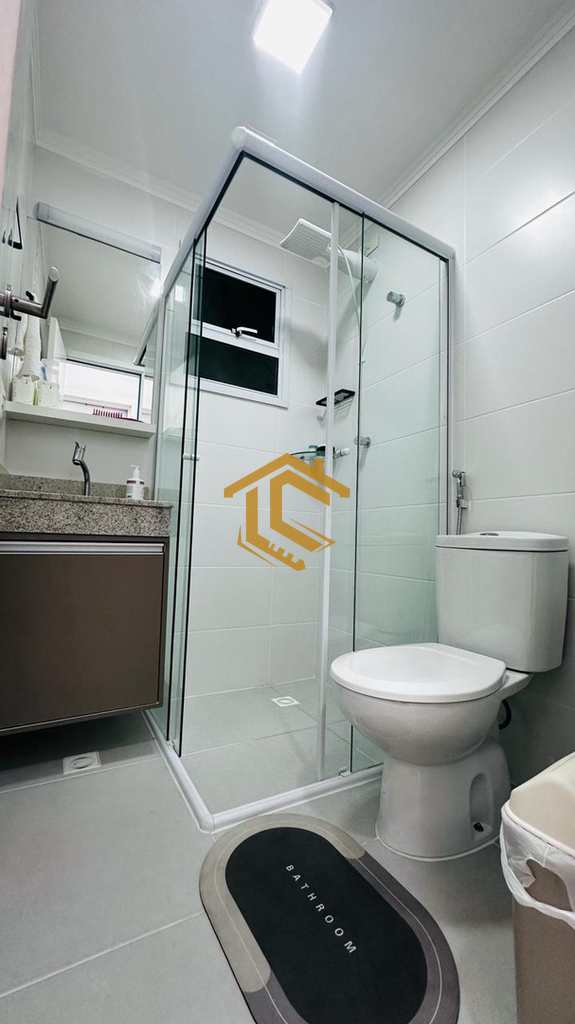 Apartamento em Praia Grande, no bairro Tupi