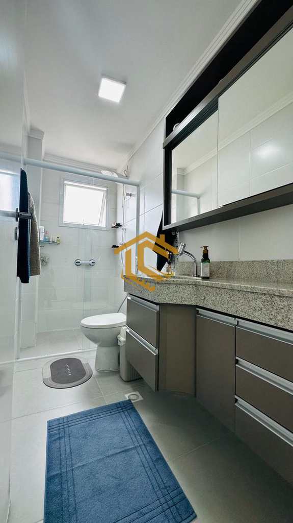 Apartamento em Praia Grande, no bairro Tupi