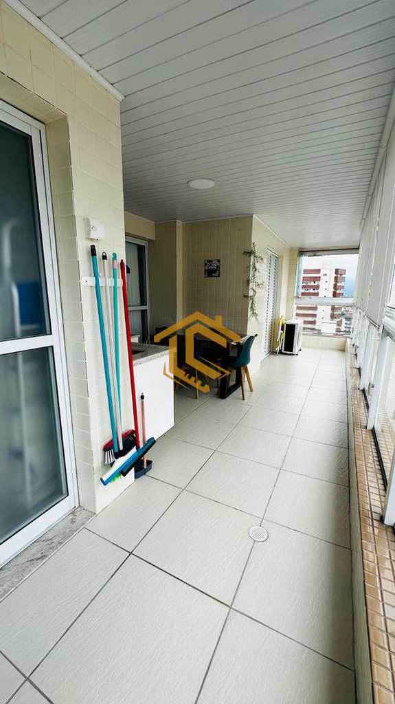Apartamento em Praia Grande, no bairro Tupi