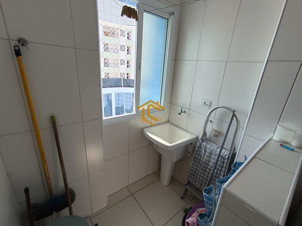 Apartamento em Praia Grande, no bairro Maracanã