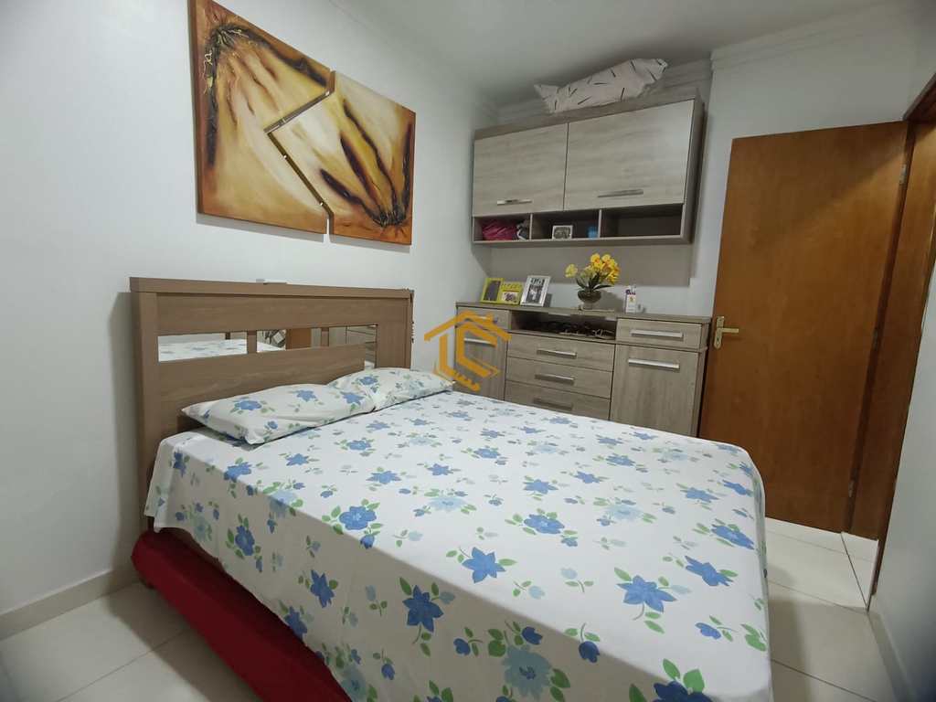 Apartamento em Praia Grande, no bairro Maracanã