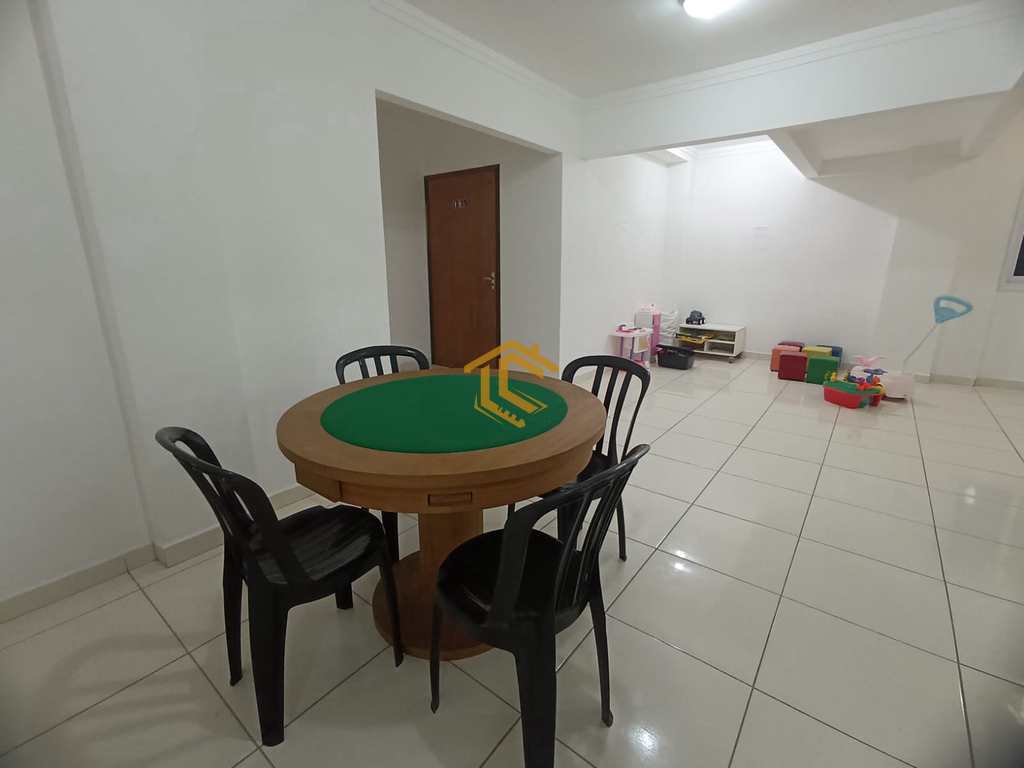 Apartamento em Praia Grande, no bairro Maracanã