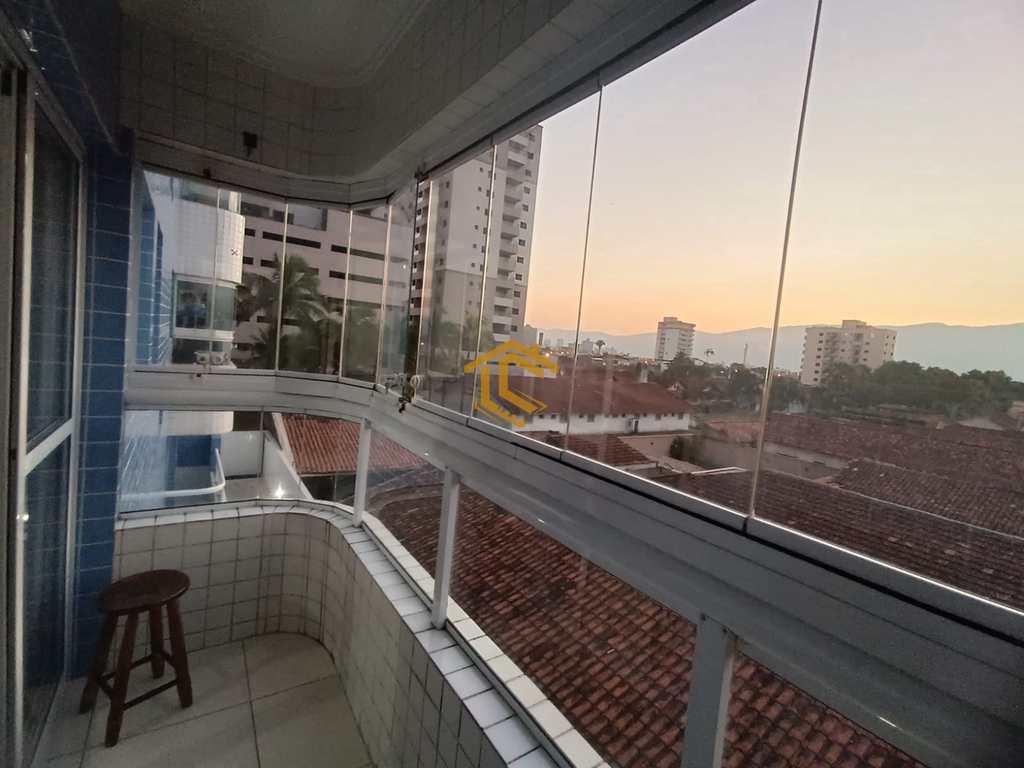 Apartamento em Praia Grande, no bairro Maracanã