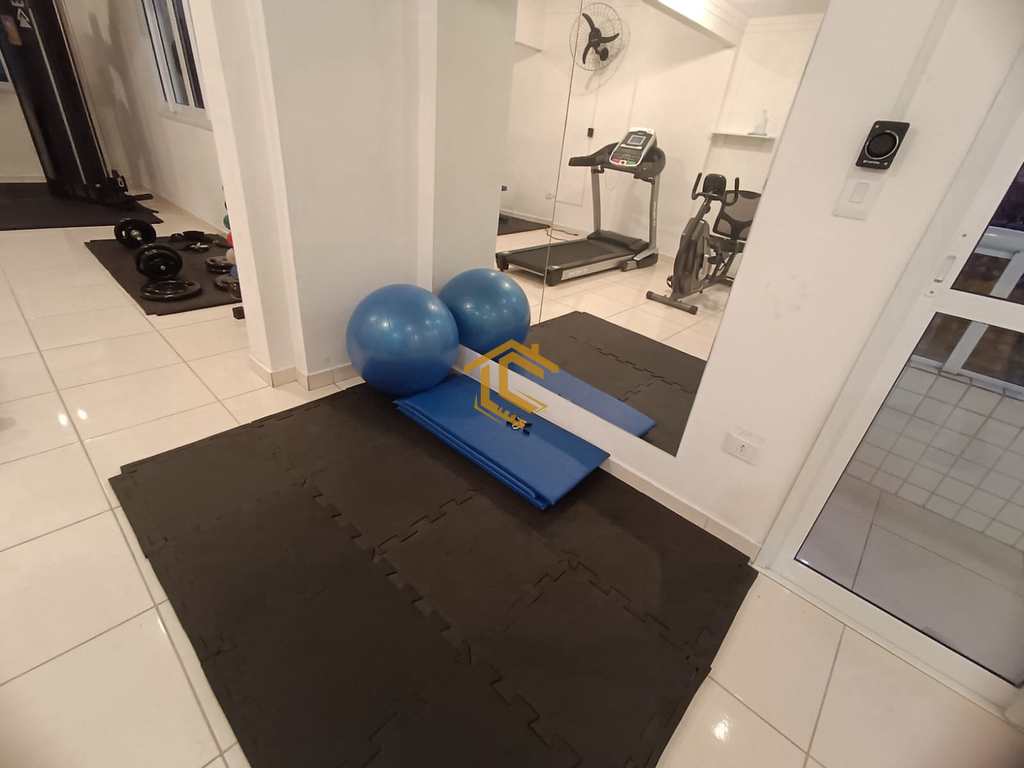 Apartamento em Praia Grande, no bairro Maracanã