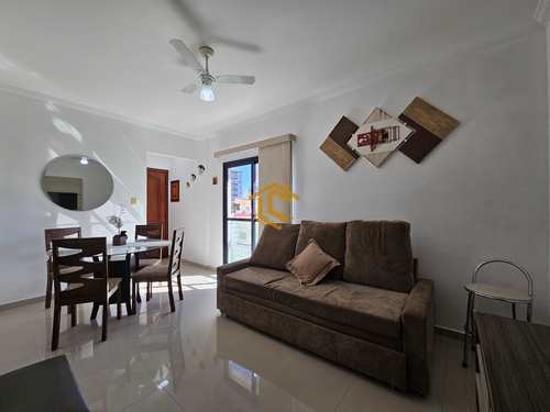 Apartamento, código 10021 em Praia Grande, bairro Guilhermina