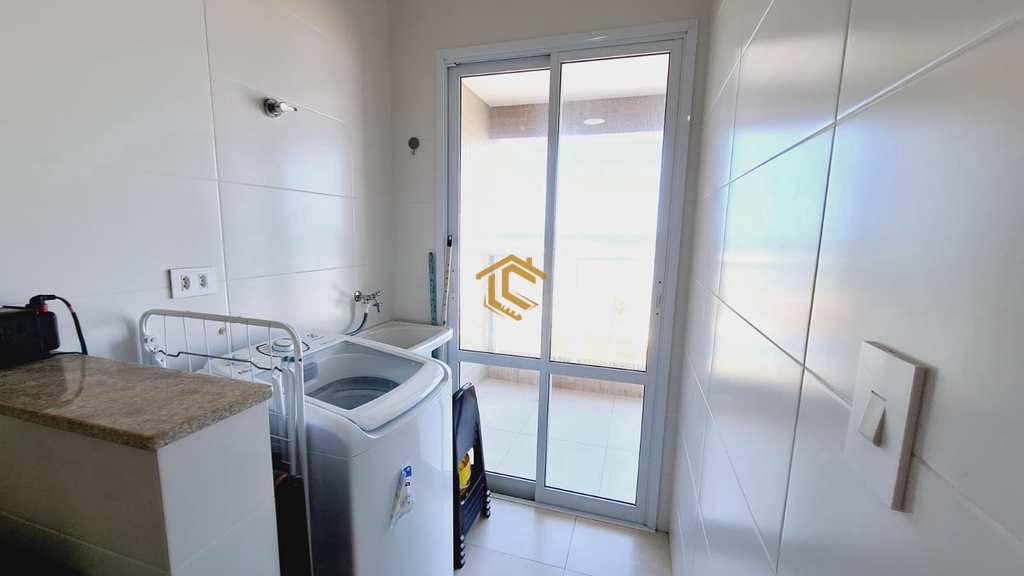 Apartamento em Praia Grande, no bairro Caiçara
