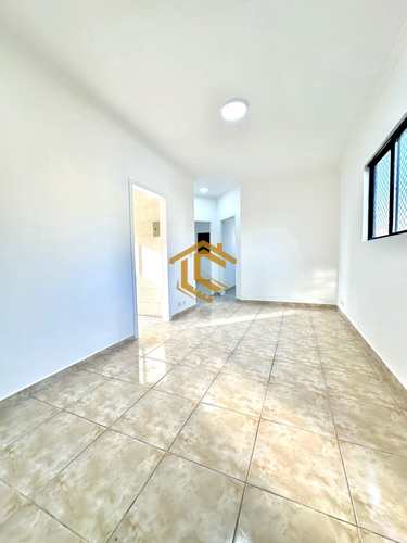 Apartamento, código 10050 em Praia Grande, bairro Aviação