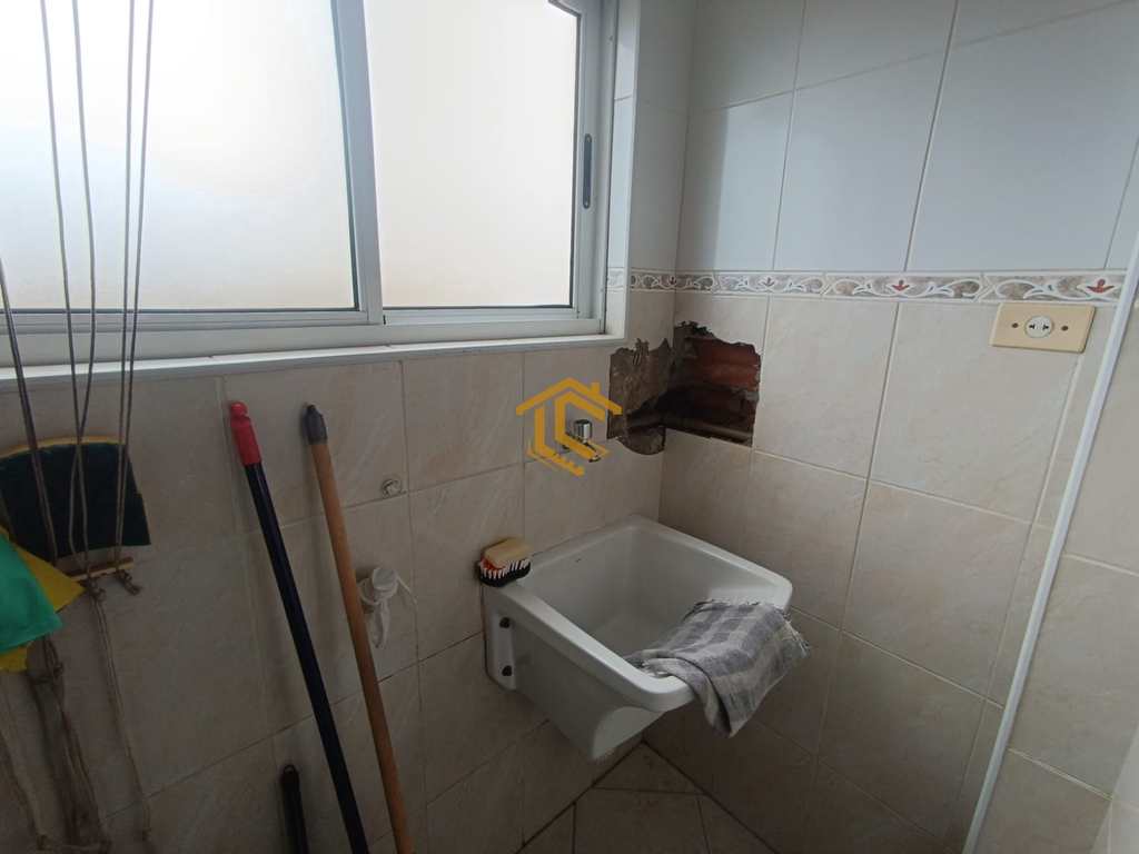 Apartamento em Praia Grande, no bairro Caiçara