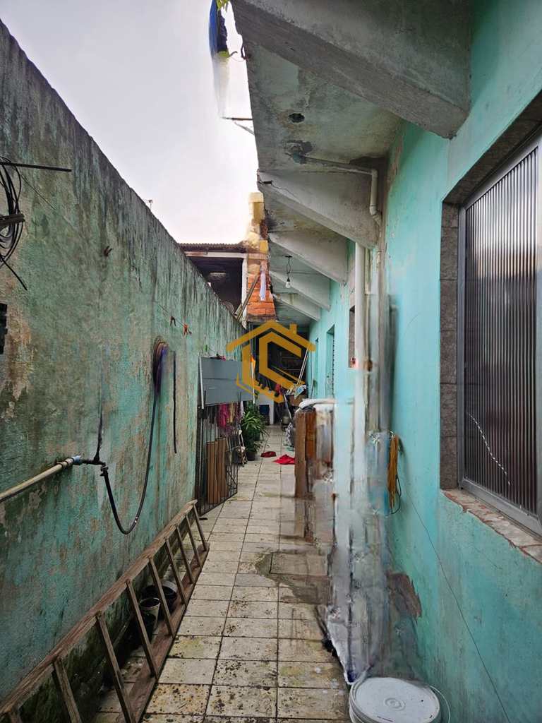 Casa em Praia Grande, no bairro Anhanguera
