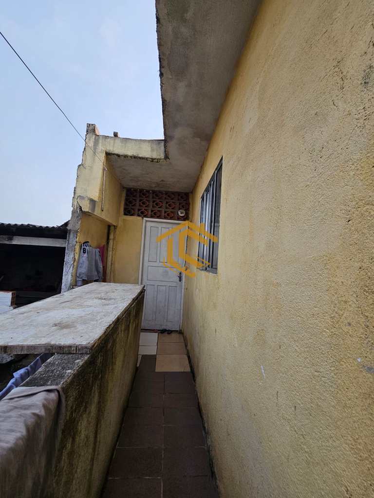 Casa em Praia Grande, no bairro Anhanguera