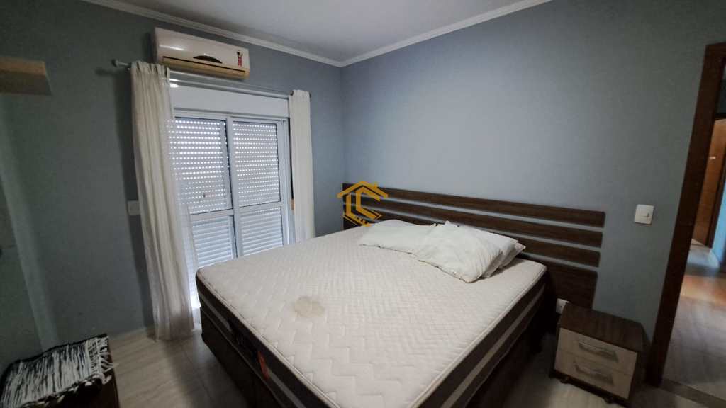 Apartamento em Praia Grande, no bairro Caiçara