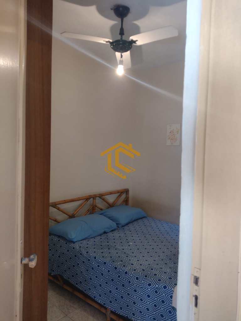 Casa em Mongaguá, no bairro Balneário América