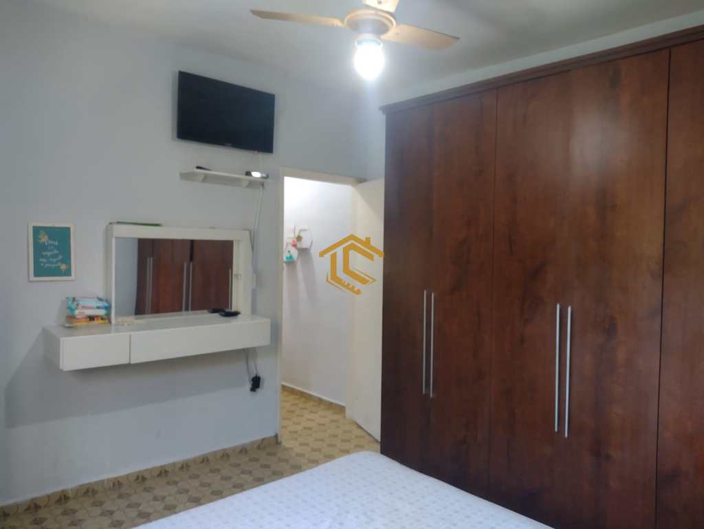 Casa em Mongaguá, no bairro Balneário América