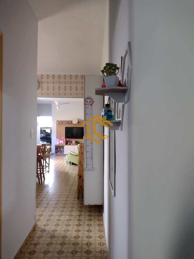 Casa em Mongaguá, no bairro Balneário América