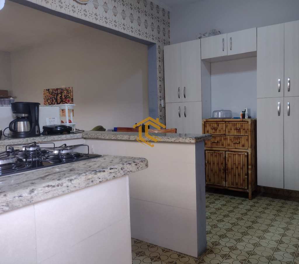 Casa em Mongaguá, no bairro Balneário América