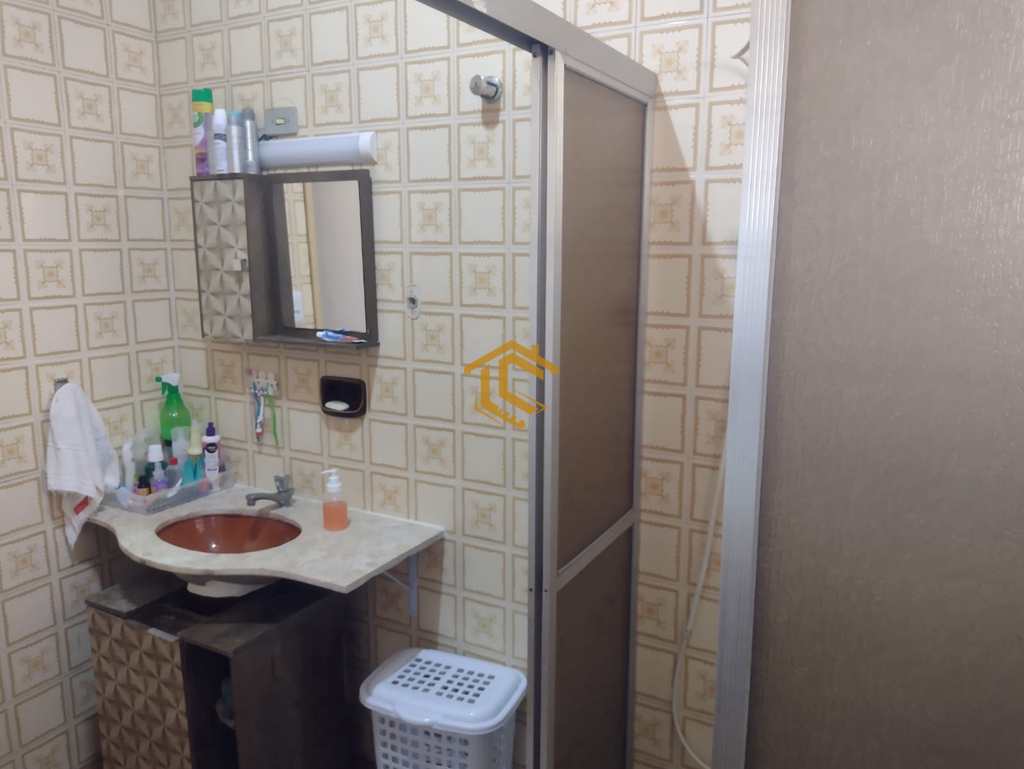 Casa em Mongaguá, no bairro Balneário América