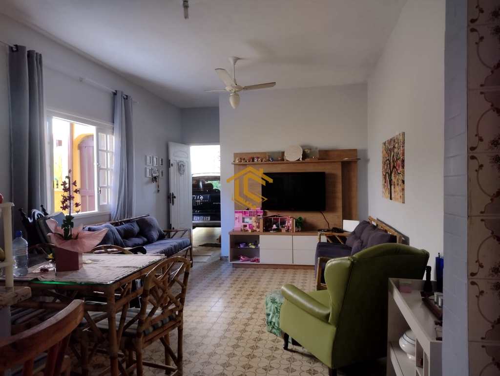Casa em Mongaguá, no bairro Balneário América