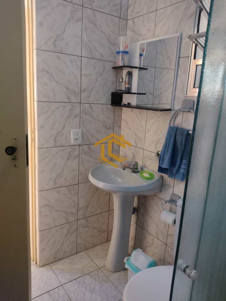 Casa em Mongaguá, no bairro Balneário América