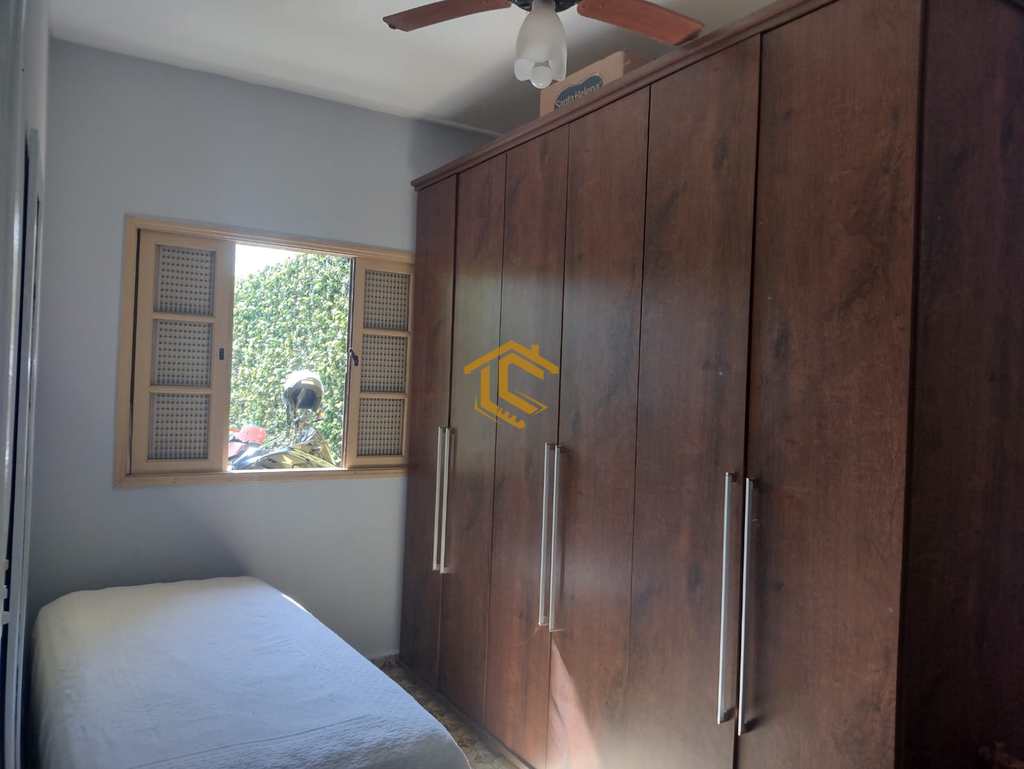 Casa em Mongaguá, no bairro Balneário América
