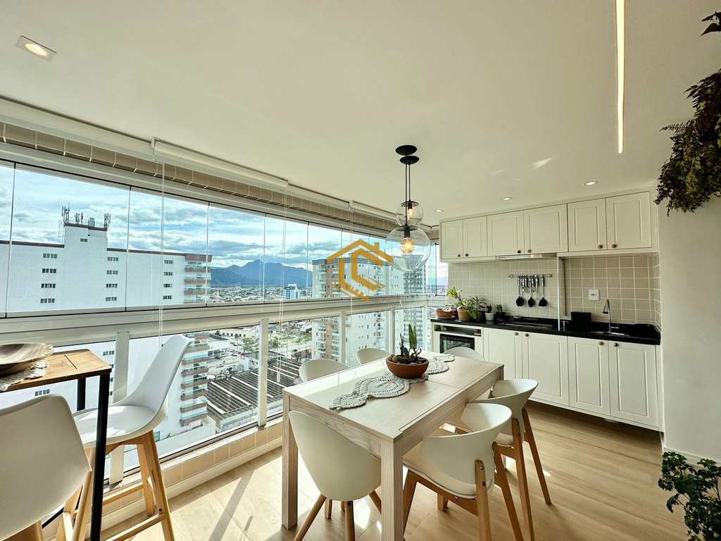 Apartamento em Praia Grande, no bairro Caiçara