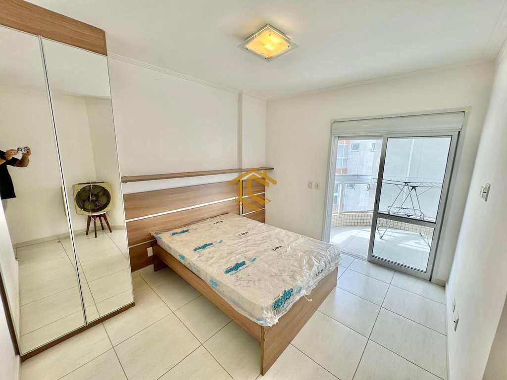 Apartamento em Praia Grande, no bairro Boqueirão