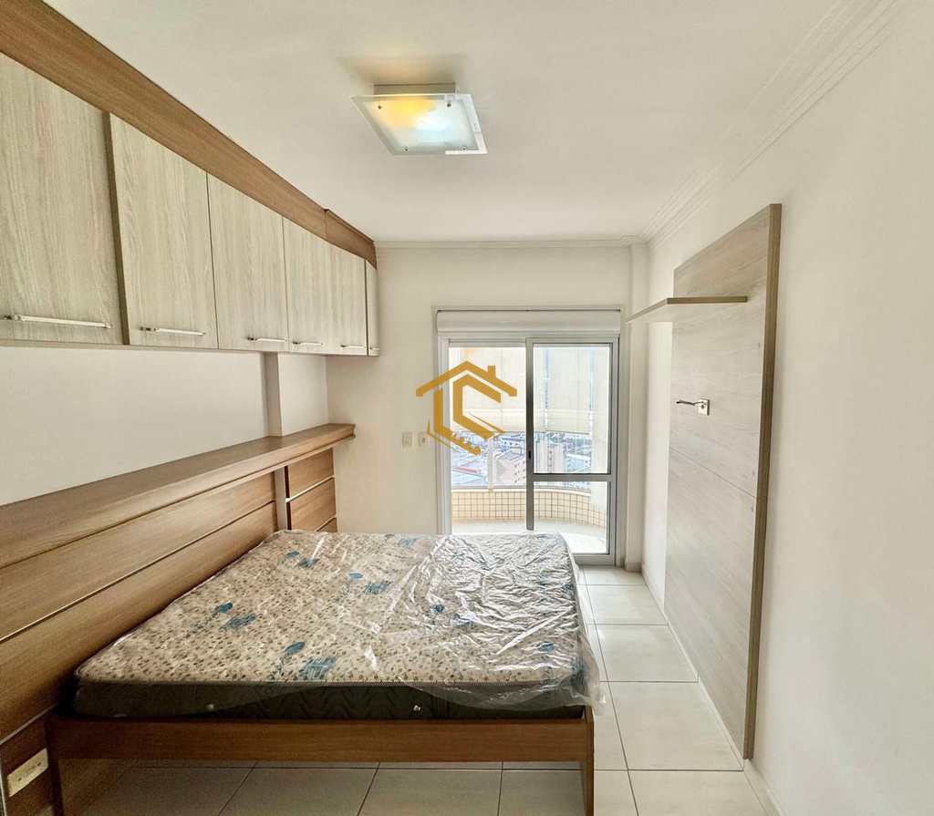 Apartamento em Praia Grande, no bairro Boqueirão