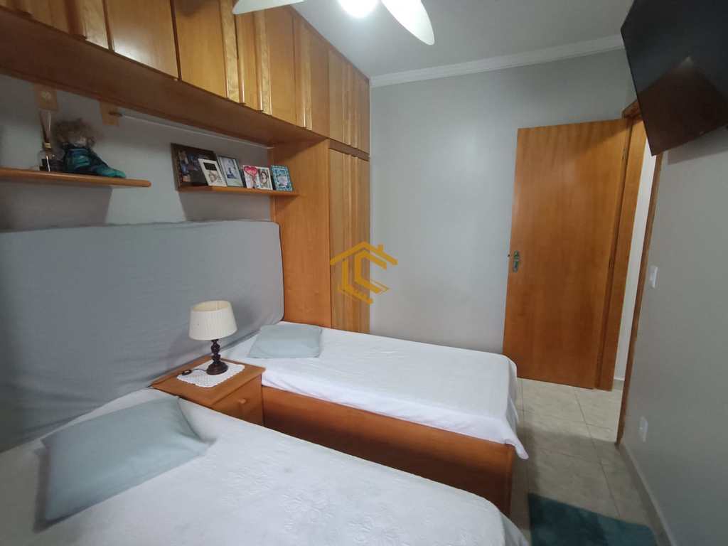 Apartamento em Praia Grande, no bairro Caiçara