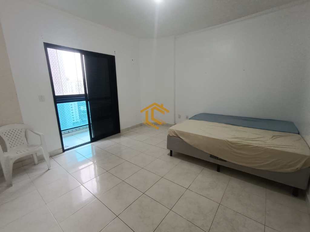 Apartamento em Praia Grande, no bairro Caiçara