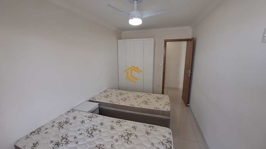 Apartamento em Praia Grande, no bairro Caiçara