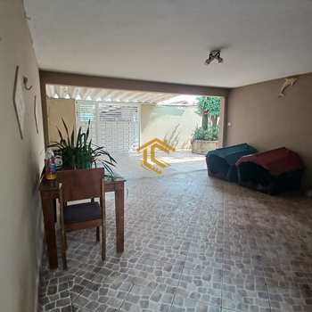 Casa em Praia Grande, bairro Balneário Maracanã