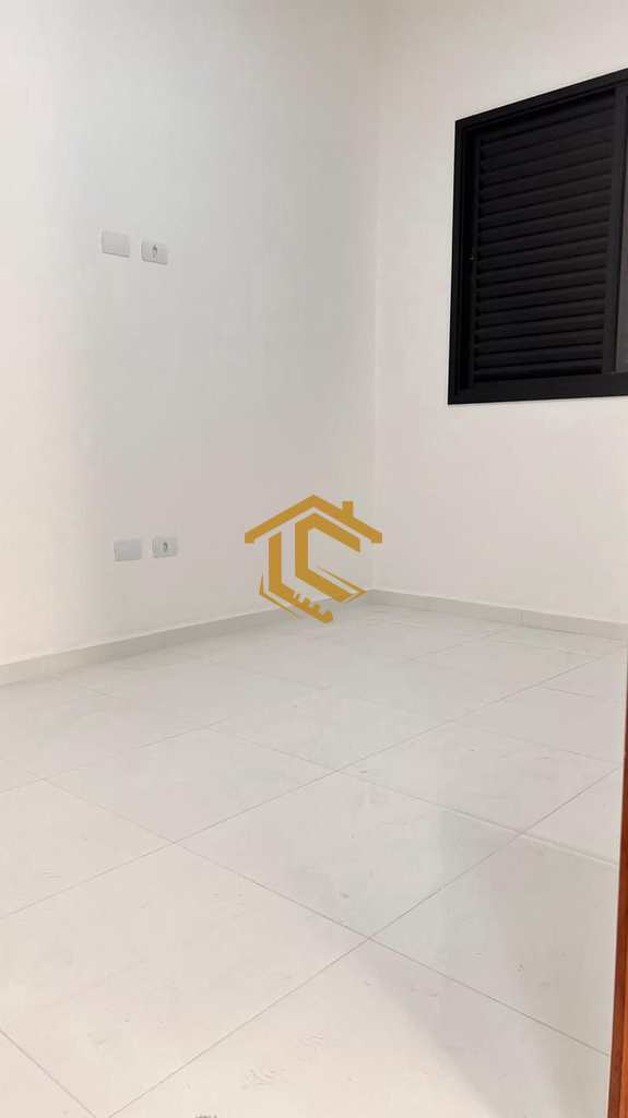 Casa em Praia Grande, no bairro Maracanã