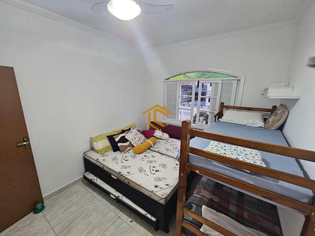 Casa em Praia Grande, no bairro Ocian