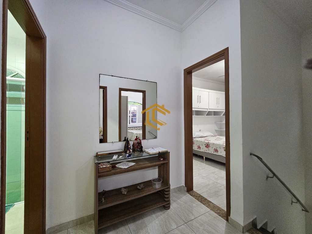 Casa em Praia Grande, no bairro Ocian