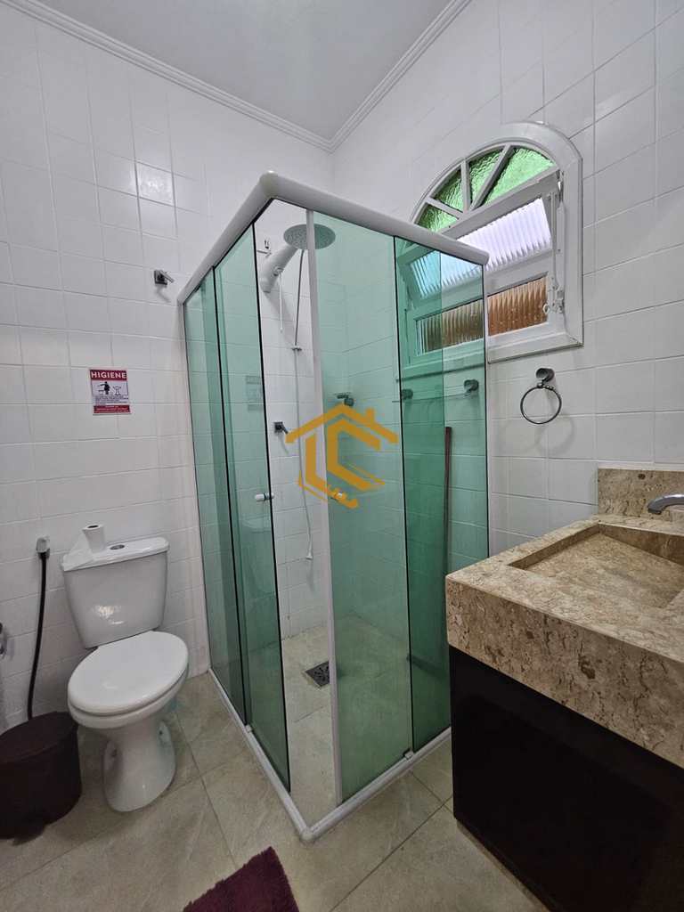 Casa em Praia Grande, no bairro Ocian