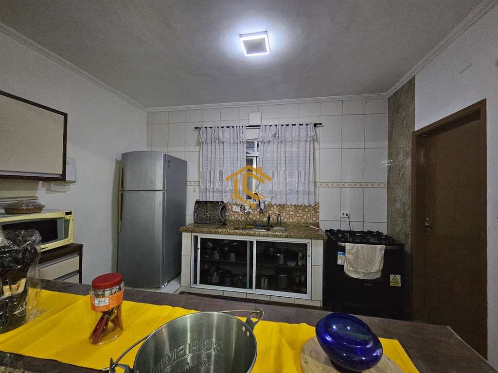 Casa em Praia Grande, no bairro Ocian