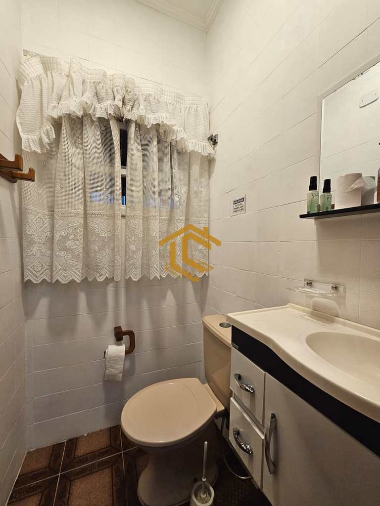 Casa em Praia Grande, no bairro Ocian