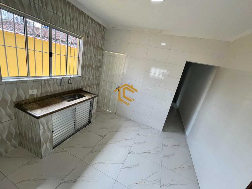 Casa em Praia Grande, no bairro Maracanã