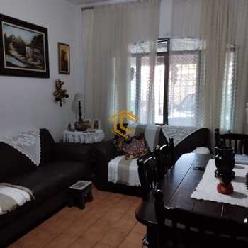 Casa em Praia Grande, bairro Caiçara