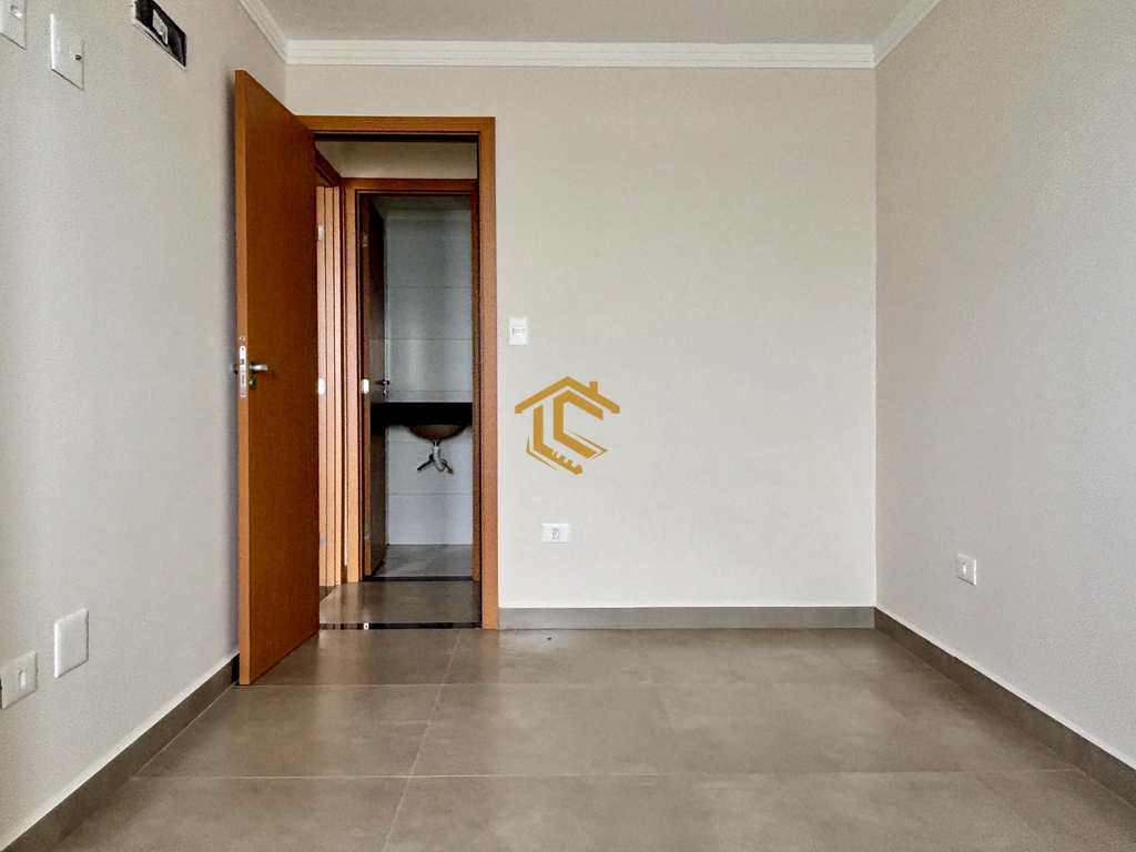 Apartamento em Praia Grande, no bairro Real