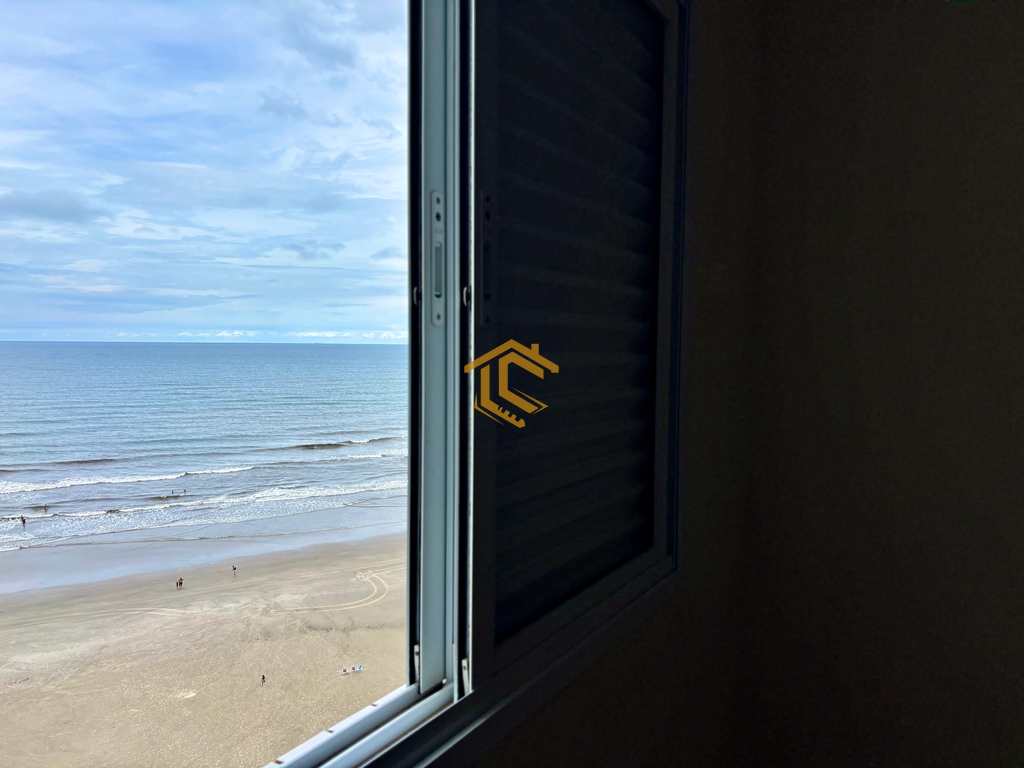 Apartamento em Praia Grande, no bairro Real