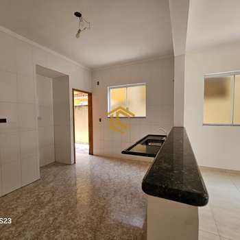 Casa de Condomínio em Praia Grande, bairro Mirim