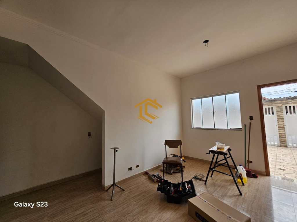 Casa de Condomínio em Praia Grande, no bairro Mirim