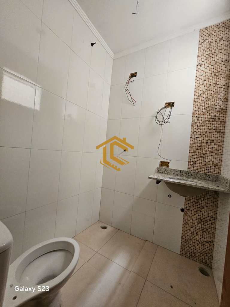 Casa de Condomínio em Praia Grande, no bairro Mirim