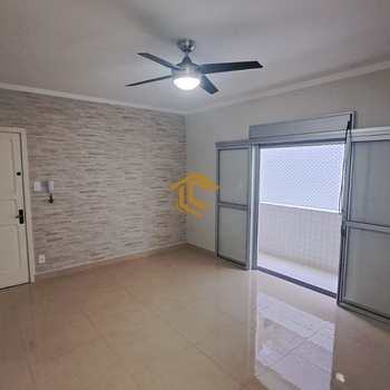 Apartamento em Praia Grande, bairro Caiçara